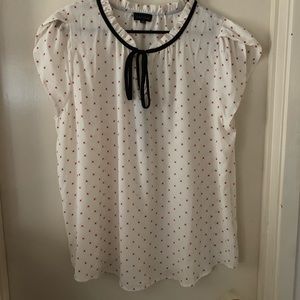 Woven short sleeve bow tie blouse